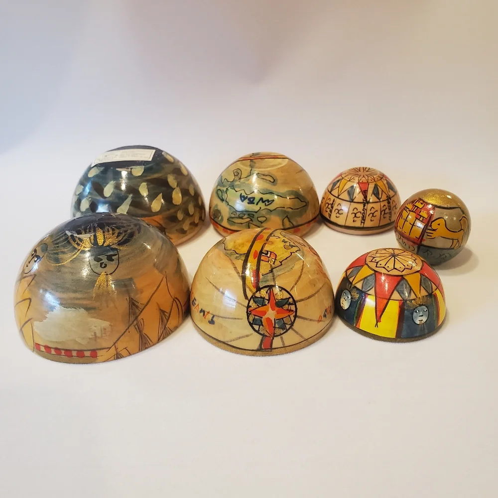 Authentic Models Holland Nesting Balls - Picture 2 of 6